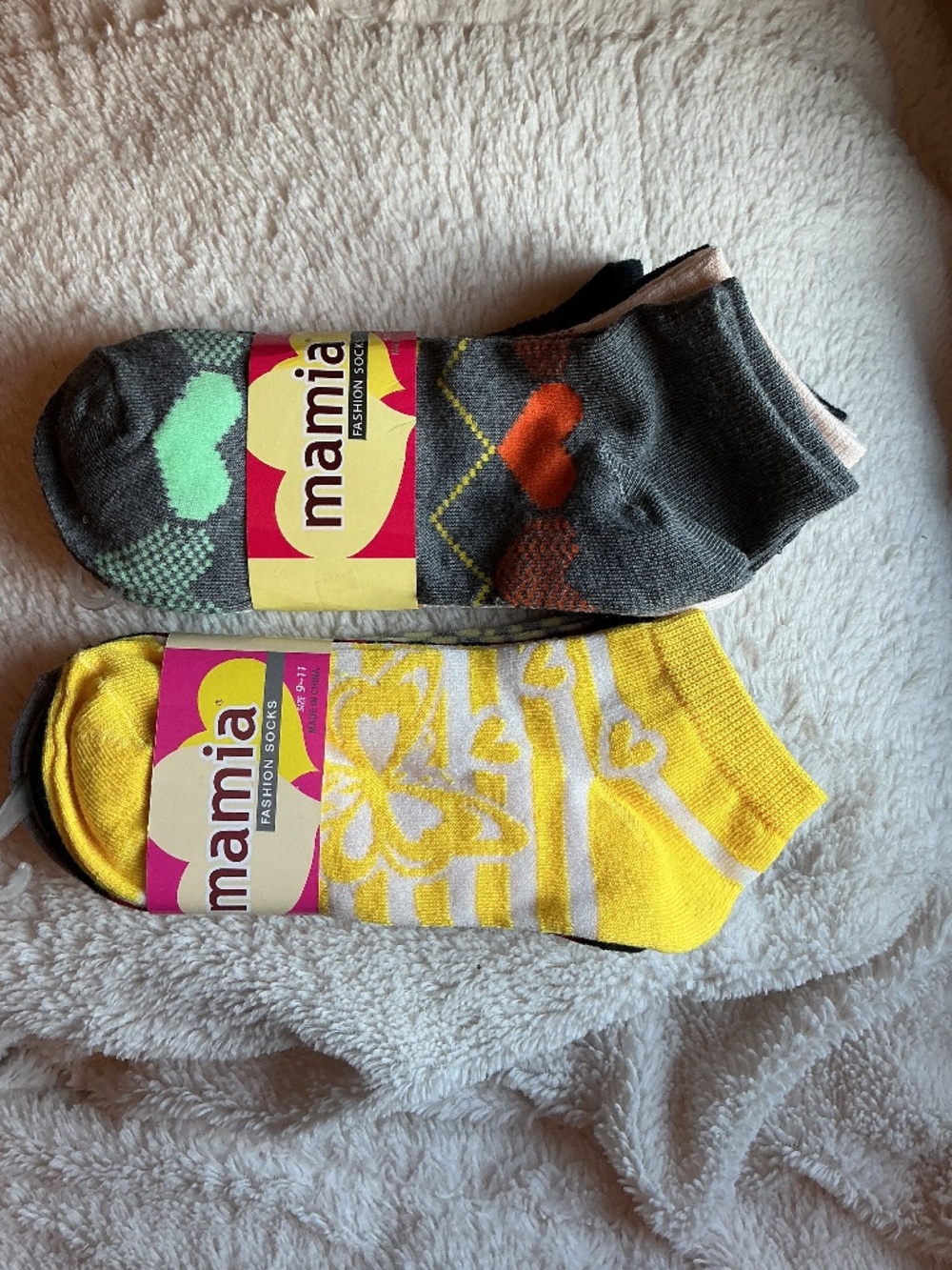 NEW Mamia fashion socks Size 9-11 6 PAIR